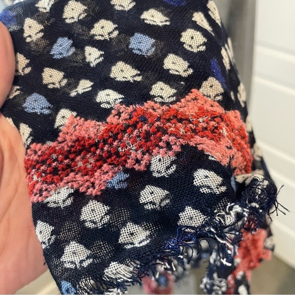 J. Crew NWT Navy Blue Lightweight Linen Cotton Scarves - Picture 9 of 11